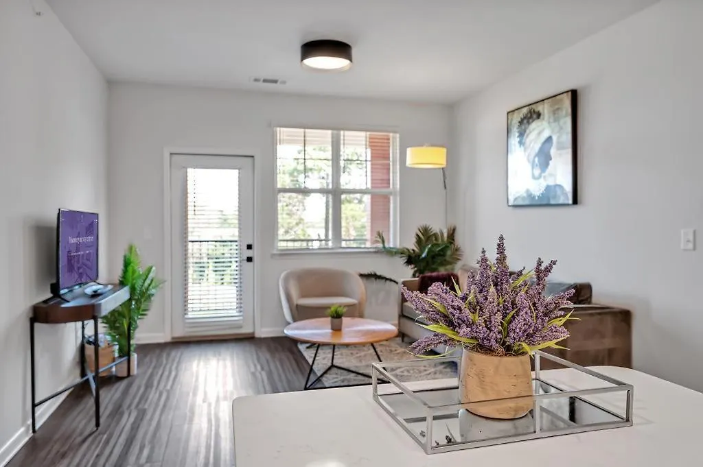 Charming New Building 2Br W Gym And Parking 305 Lejlighed Charlotte