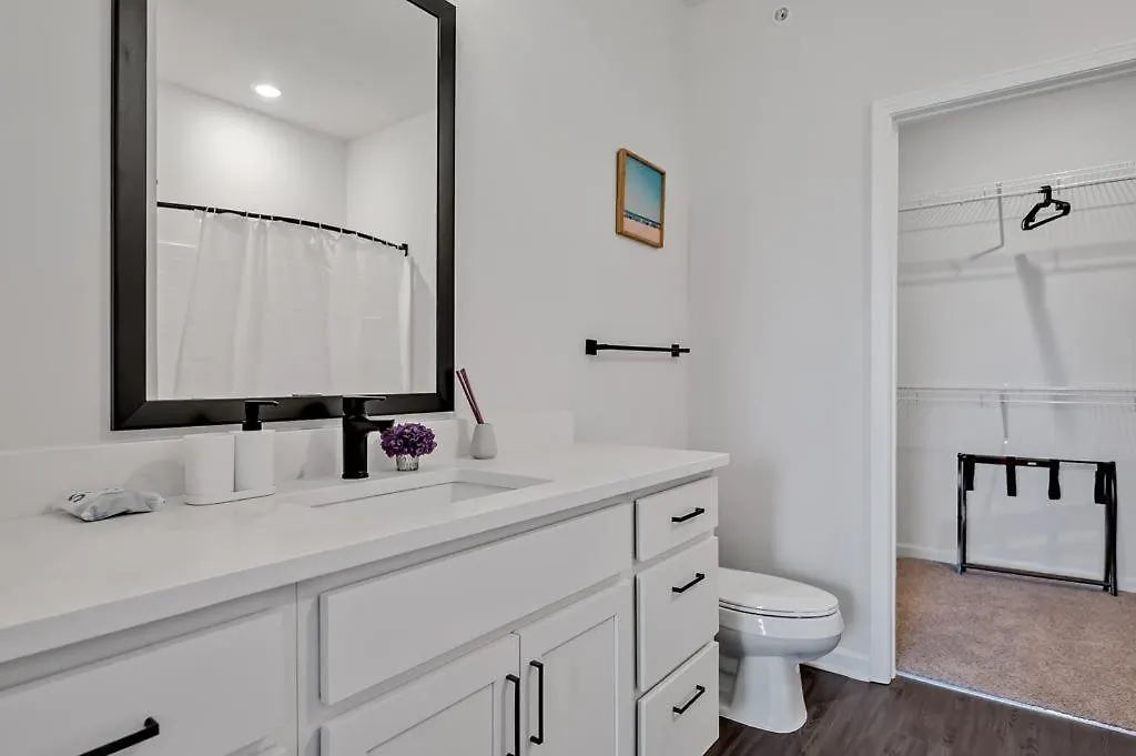 Charming New Building 2Br W Gym And Parking 305 Lejlighed Charlotte